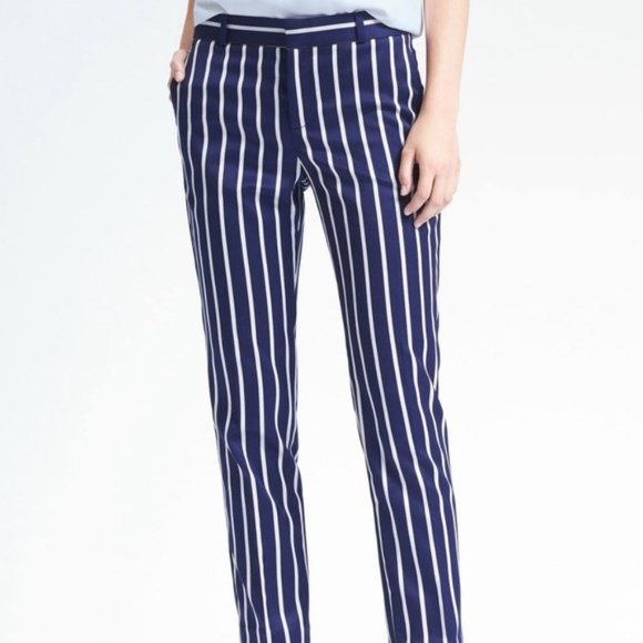 Banana Republic Pants - Banana Republic Ryan Slim Straight Pants size 0 *